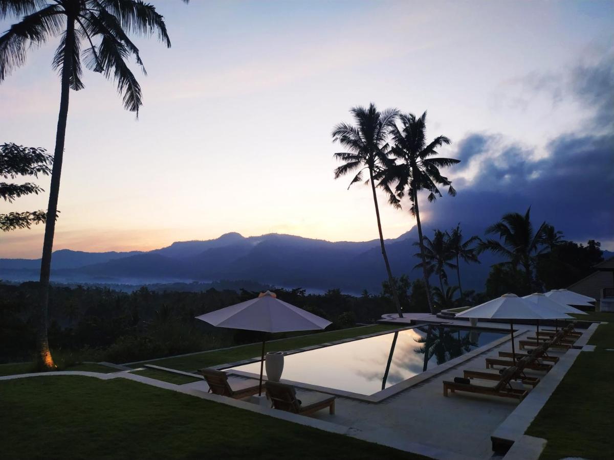 Palmterrace Hotel Chulik Ngoại thất bức ảnh