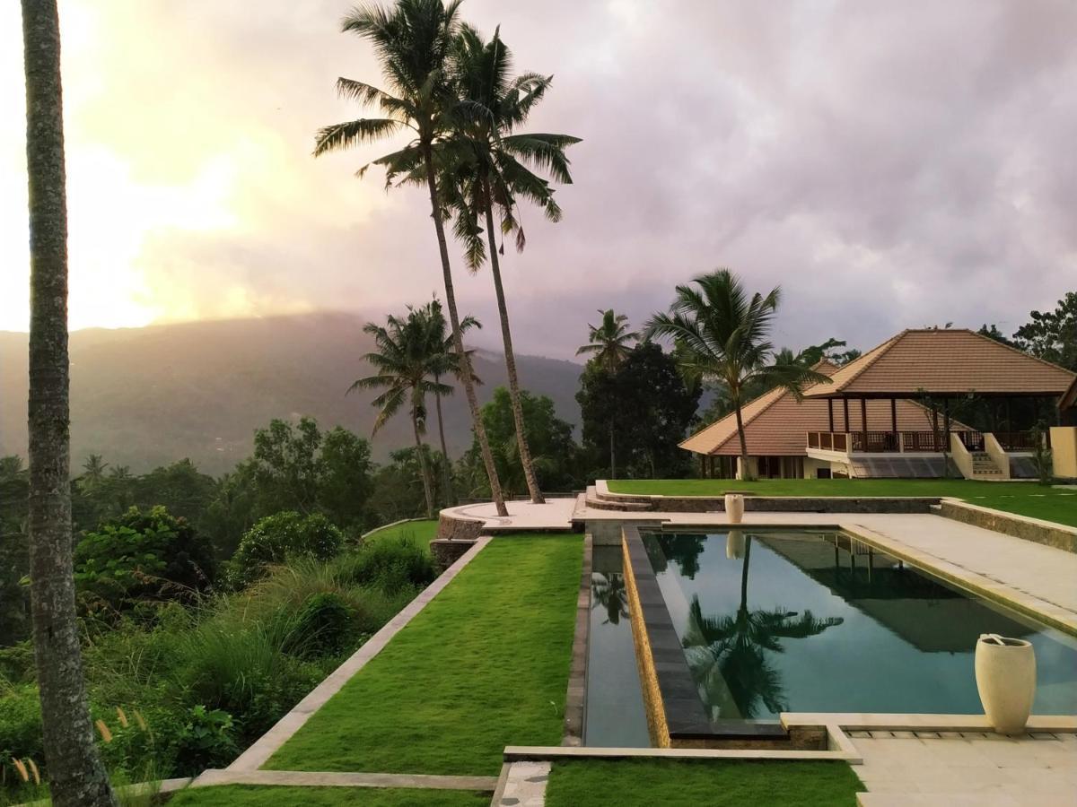 Palmterrace Hotel Chulik Ngoại thất bức ảnh